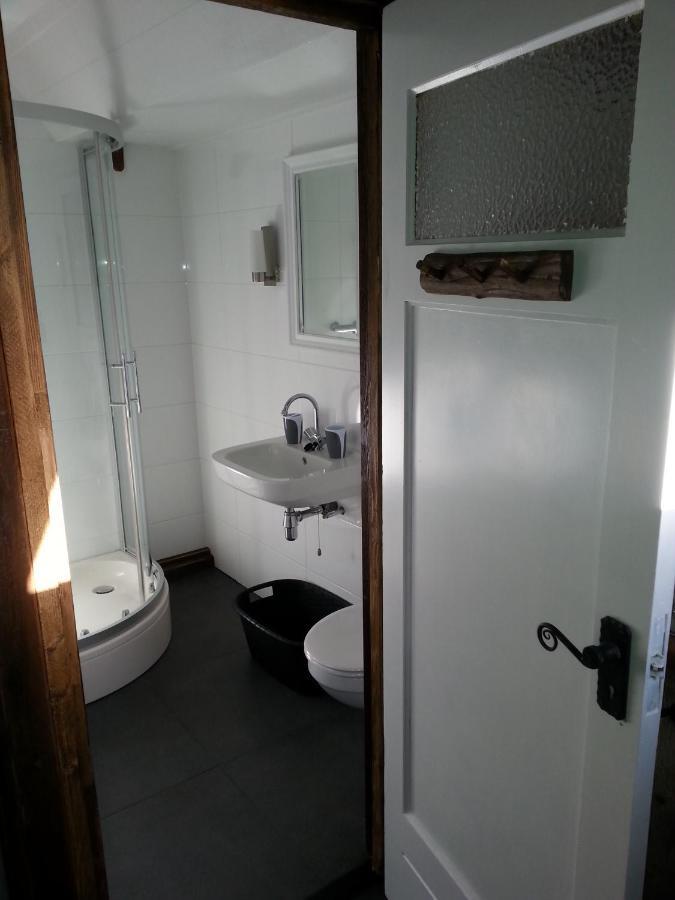 B & B De Pimpelmees 's-Gravenmoer ภายนอก รูปภาพ
