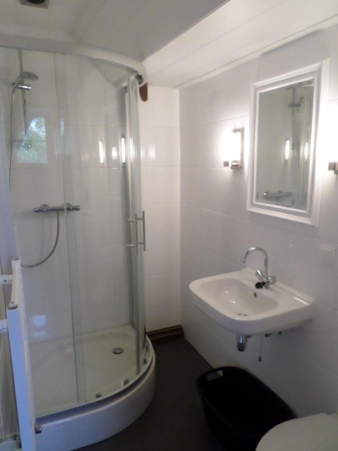 B & B De Pimpelmees 's-Gravenmoer ภายนอก รูปภาพ