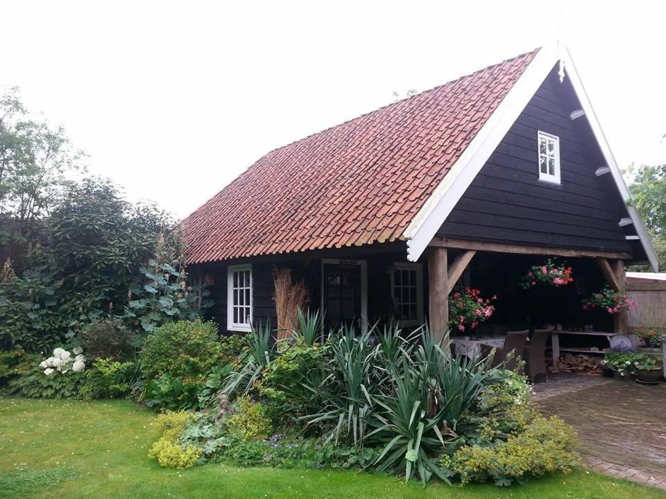 B & B De Pimpelmees 's-Gravenmoer ภายนอก รูปภาพ